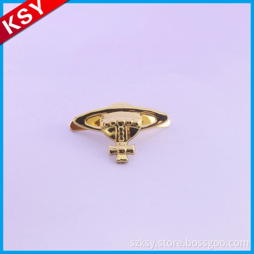 Newest Factory Directly Selling Fashion Brand Hang Tag Metal Handbag Ornaments